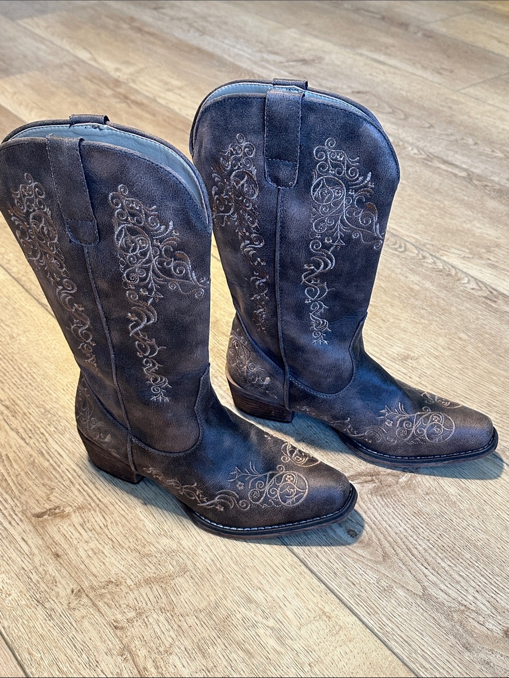 Roper Women’s Riley Scroll Western Boot, Size 9